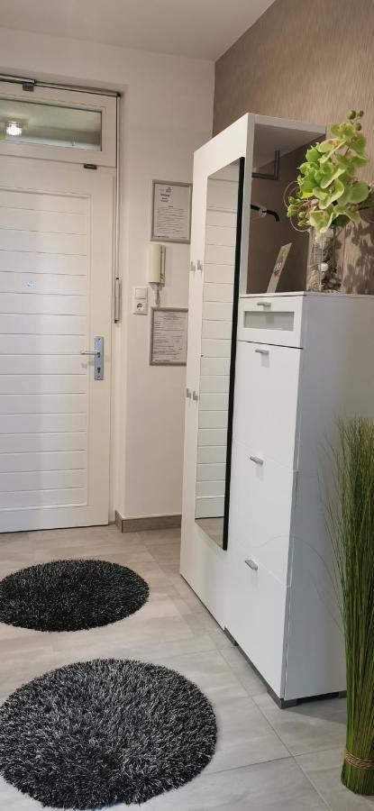 Hanna Apartman Buk Exterior photo